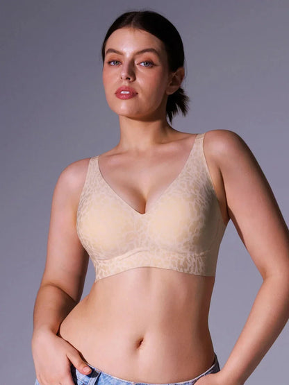 ContourLift™ Seamless Wireless Shaping Push Up Bra