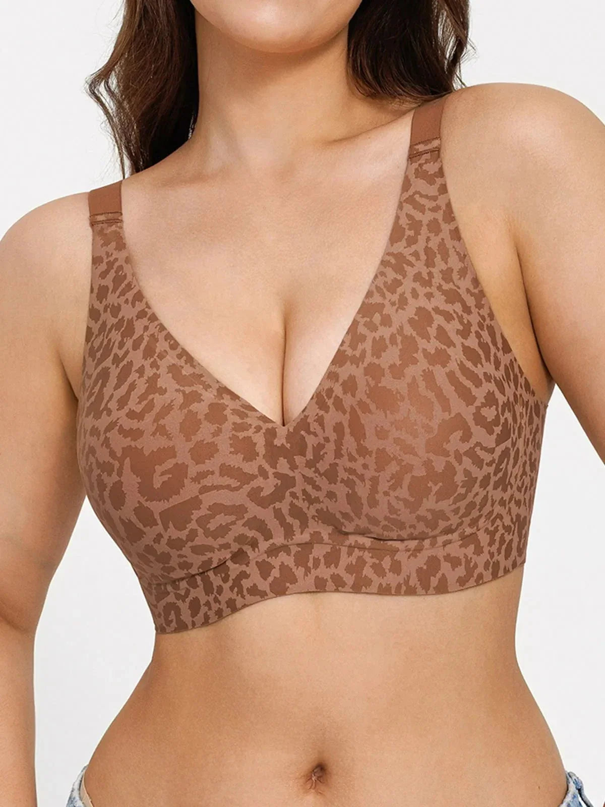 ContourLift™ Seamless Wireless Shaping Push Up Bra
